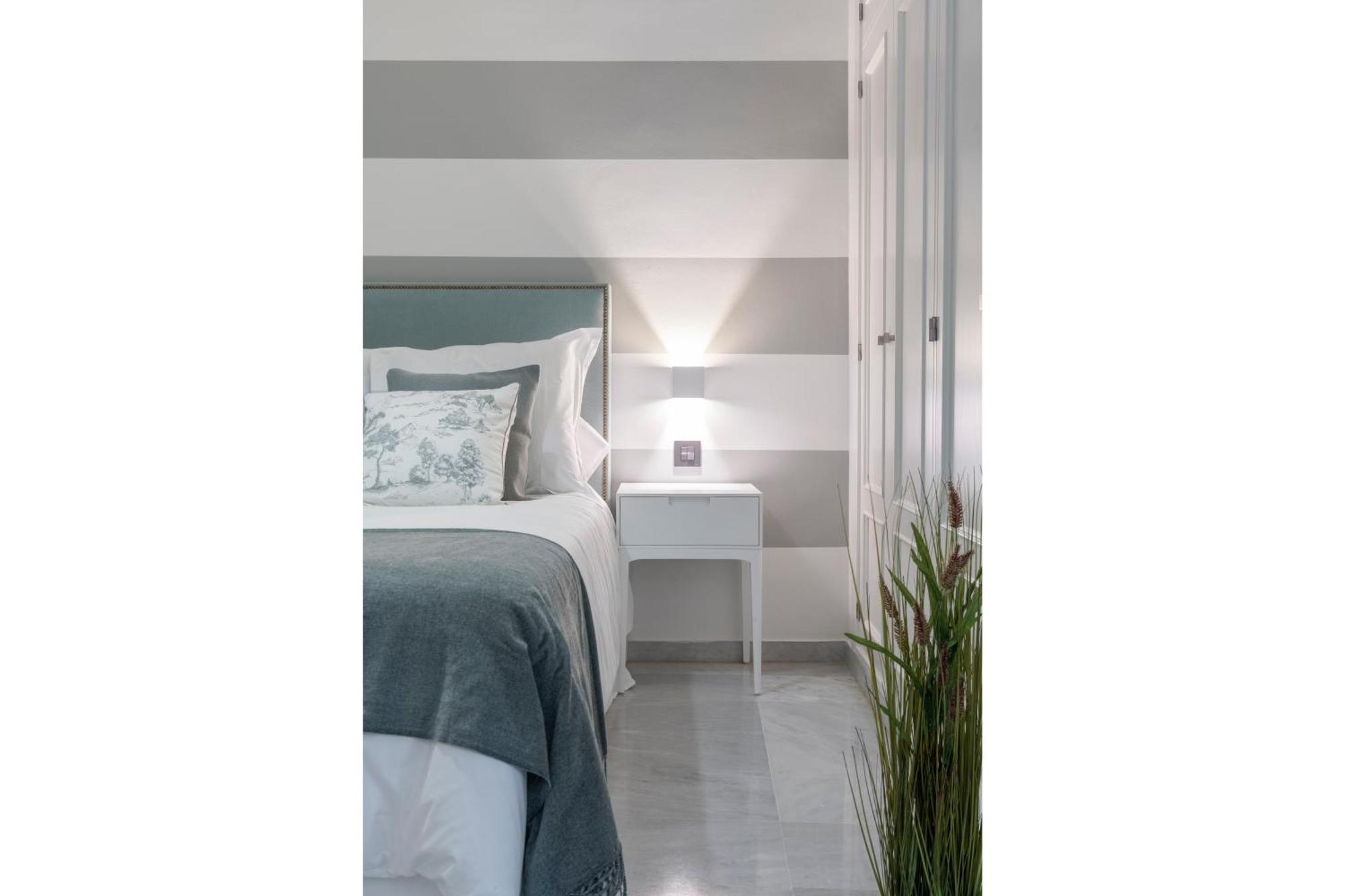 Magno Apartments Alvarez Quintero Sevilla Bagian luar foto